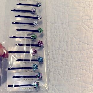 NWT Multicolor 12 clips set